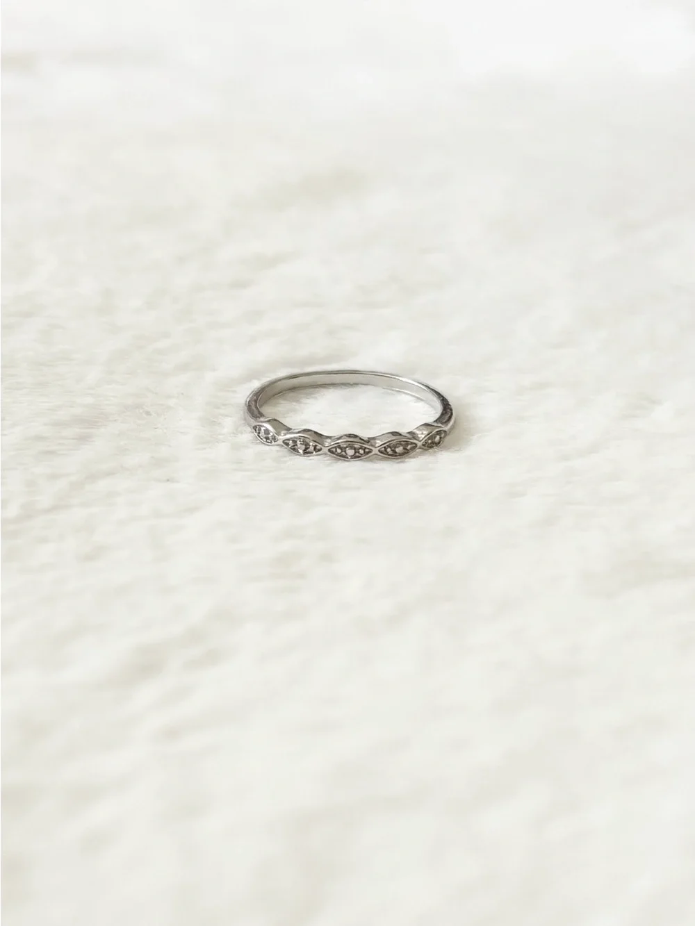 5/$15 🩷 MUST BUNDLE Silver Marquise Accent Band
